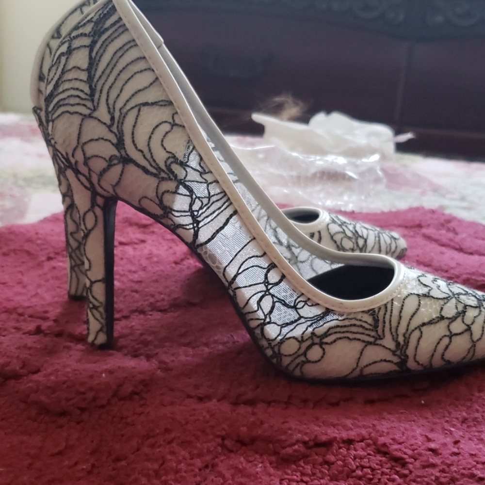 Zapatos - Picture 2 of 3